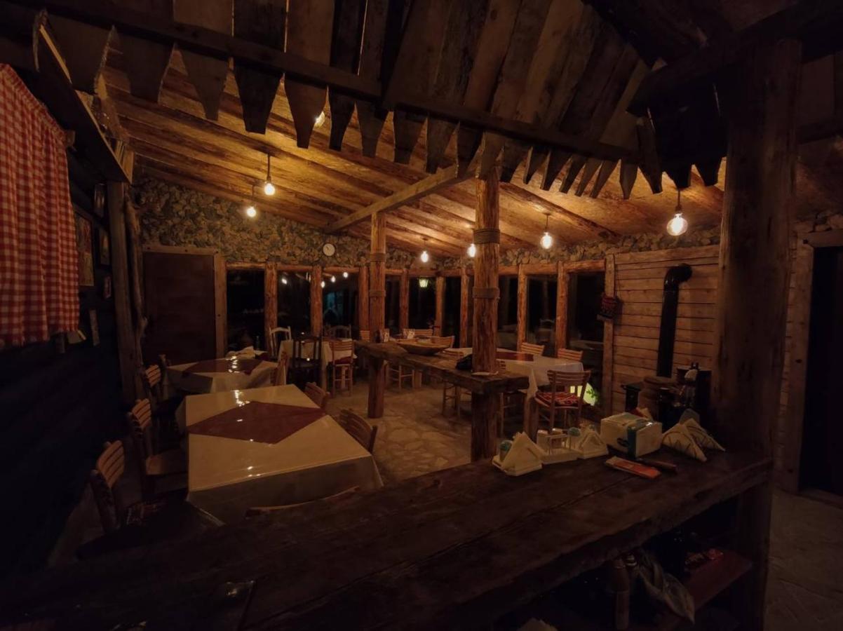 Rozhajë Sastanci-Grahovacaヴィラ エクステリア 写真