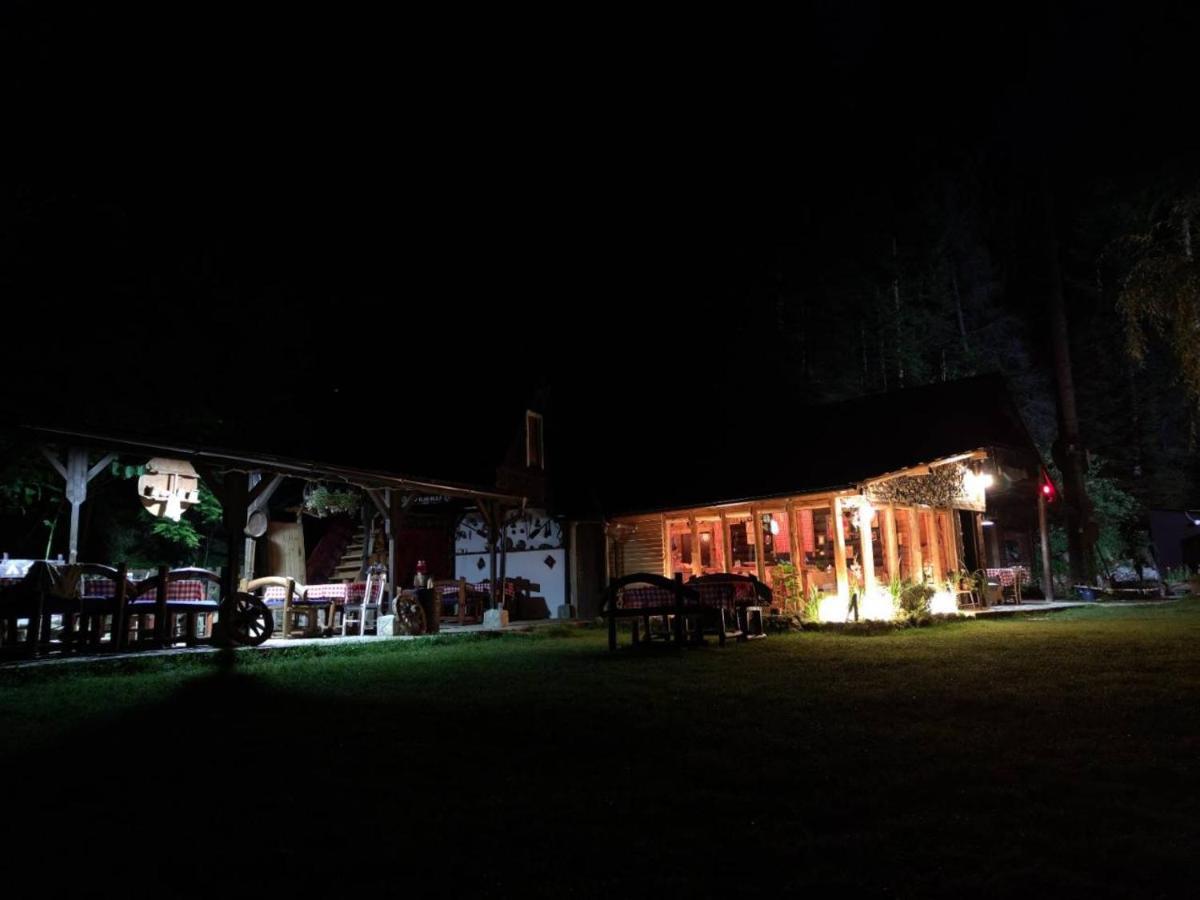 Rozhajë Sastanci-Grahovacaヴィラ エクステリア 写真