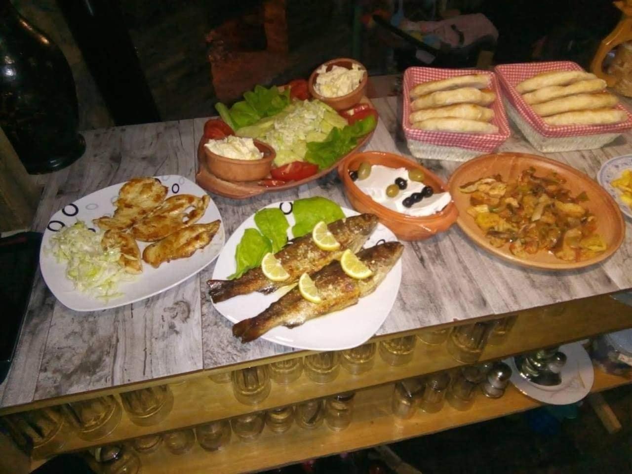 Rozhajë Sastanci-Grahovacaヴィラ エクステリア 写真