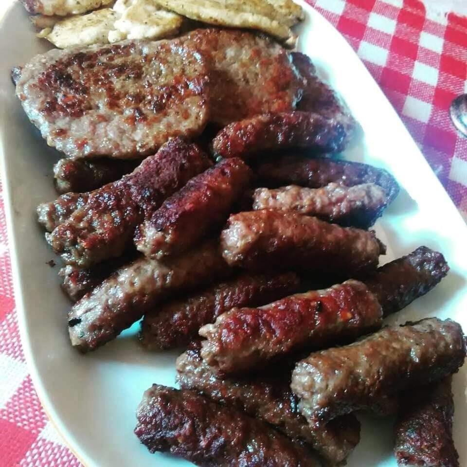 Rozhajë Sastanci-Grahovacaヴィラ エクステリア 写真